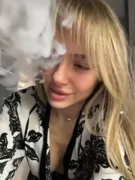 Kylie_Desire stripchat stream image