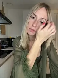 lola_tentatiion stripchat stream image