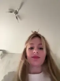 CaseyCumFace stripchat stream image