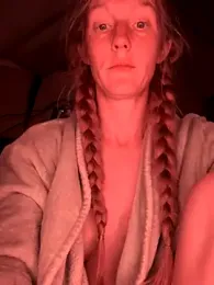 GoldenFlameGoddess stripchat stream image