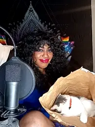 AmazonianMistress stripchat stream image