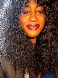 AmazonianMistress stripchat stream image