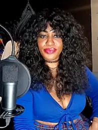 AmazonianMistress stripchat stream image