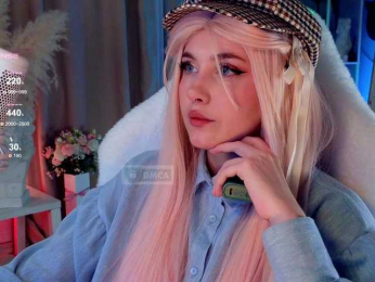 HoneyCherry bongacams stream image