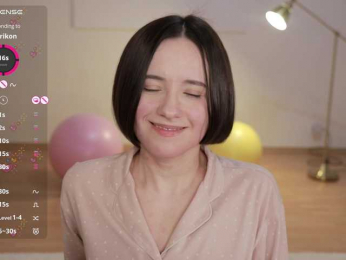 MissEssie bongacams stream image