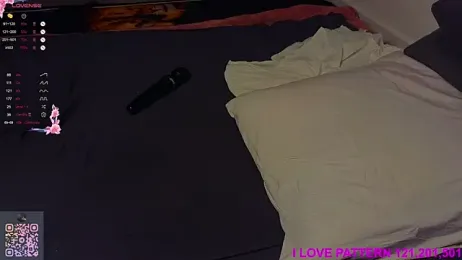 Hollara_Bangg stripchat stream image