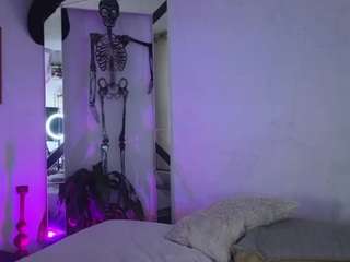 elissecinnamon camsoda stream image