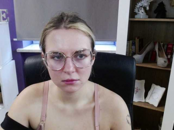 Soft-Zoey bongacams stream image