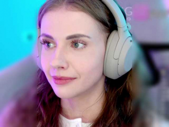 VikkiExtraCheese bongacams stream image