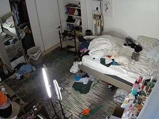 voyeurcam-hornyhostel-02 camsoda stream image