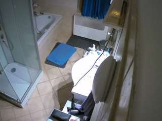 voyeurcam-julmodels-bath-2nd-2 camsoda stream image