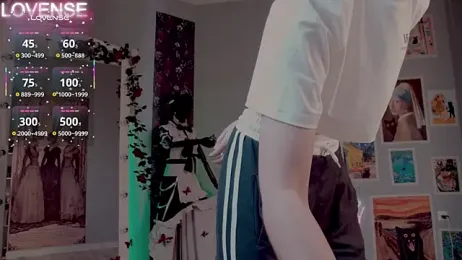 Careful_i_bite stripchat stream image