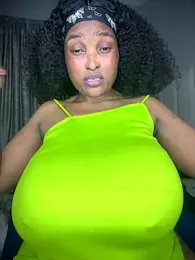 Bustygoddess32 stripchat stream image