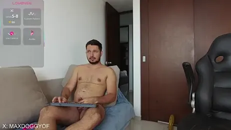 maxdoggy1 stripchat stream image