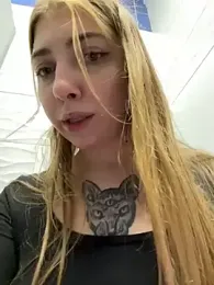 Sunny___Bunny stripchat stream image