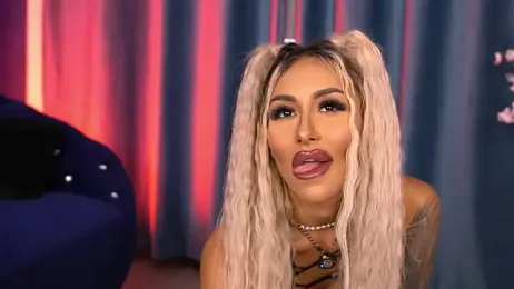 GoldenAmber stripchat stream image