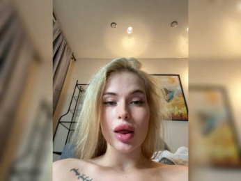 VladaMais bongacams stream image