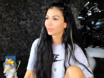 -BABAYAGA- bongacams stream image