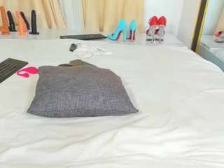 h0t-chocolate camsoda stream image