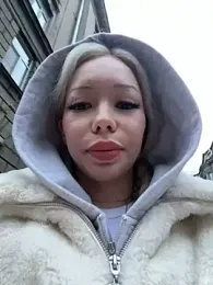 babydolll stripchat stream image