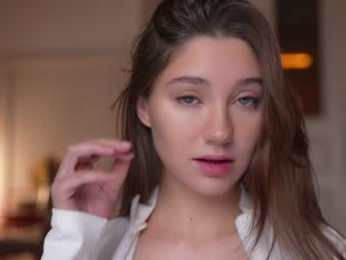 mia_dynasty chaturbate stream image