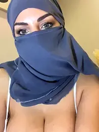 Amberonee31 stripchat stream image