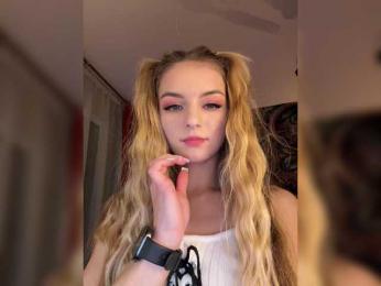 ilittleheart bongacams stream image