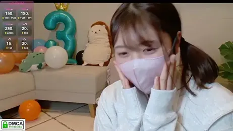 SUZU_ stripchat stream image