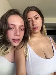 Enyeld_ruru stripchat stream image