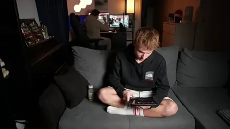 InnocentGuysOF stripchat stream image