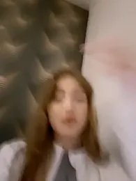 caressyourself stripchat stream image