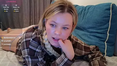 Milana15 stripchat stream image