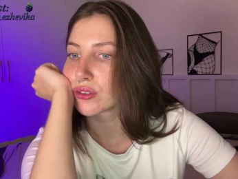 EzheVika bongacams stream image