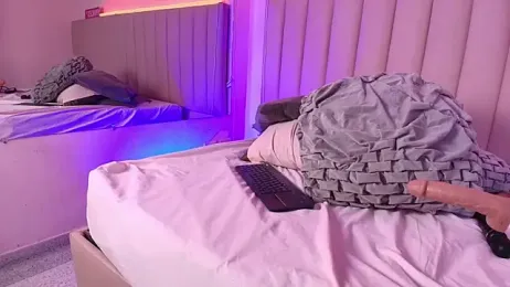 KellyOlsenbe stripchat stream image