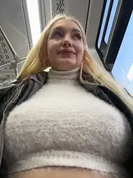 Milkyy_wway stripchat stream image