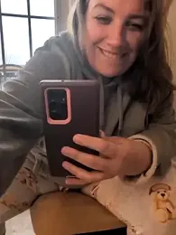 Canadian_BBW stripchat stream image