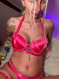 JezzyHill stripchat stream image