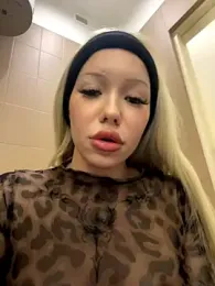 babydolll stripchat stream image