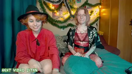 TrickyKitsune stripchat stream image