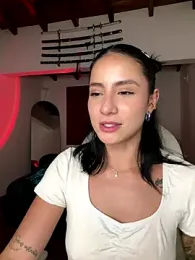 Ale_Lewis stripchat stream image