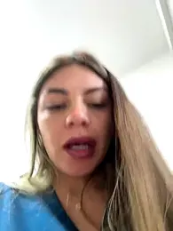 alicee16 stripchat stream image