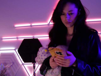 Taanni bongacams stream image