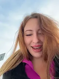 AndreaMood stripchat stream image