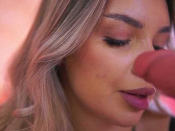 ArtTeasee bongacams stream image, 29.12.2025 08:40