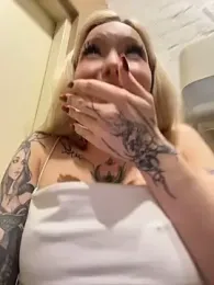 babydolll stripchat stream image