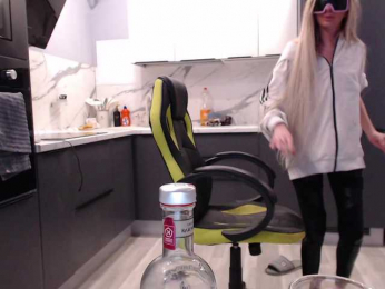 blondalina bongacams stream image