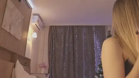 MiaThaine stripchat stream image