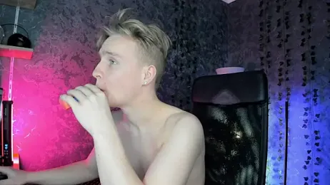 AlexxSweet stripchat stream image
