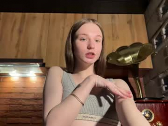 nloraaa chaturbate stream image