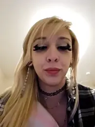 AmethystFoxx stripchat stream image